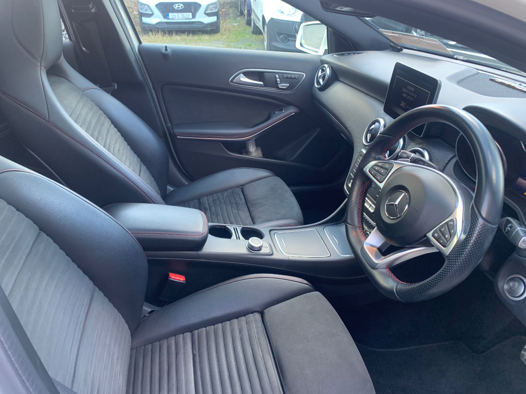 2017 Mercedes-Benz A 180
