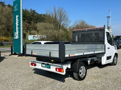 2024 Nissan Interstar