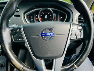2015 Volvo V40