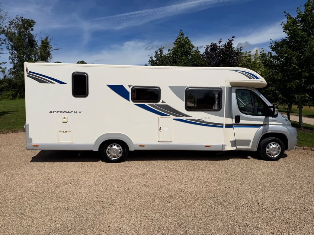 2013 BAILEY  APPROACH 745 LOW PROFILE R.H.D 