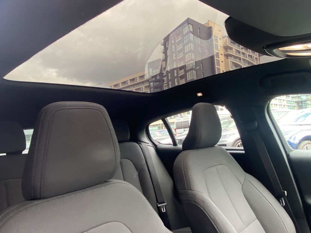 2023 Volvo C40
