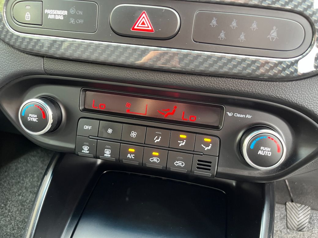 2018 Kia Carens