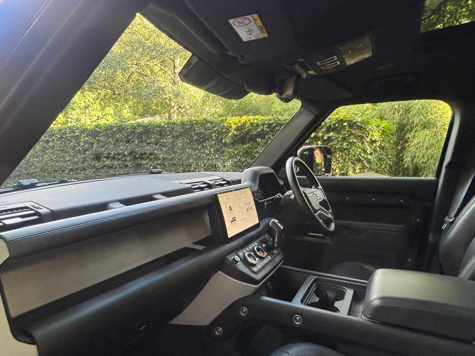 2023 Land Rover Defender