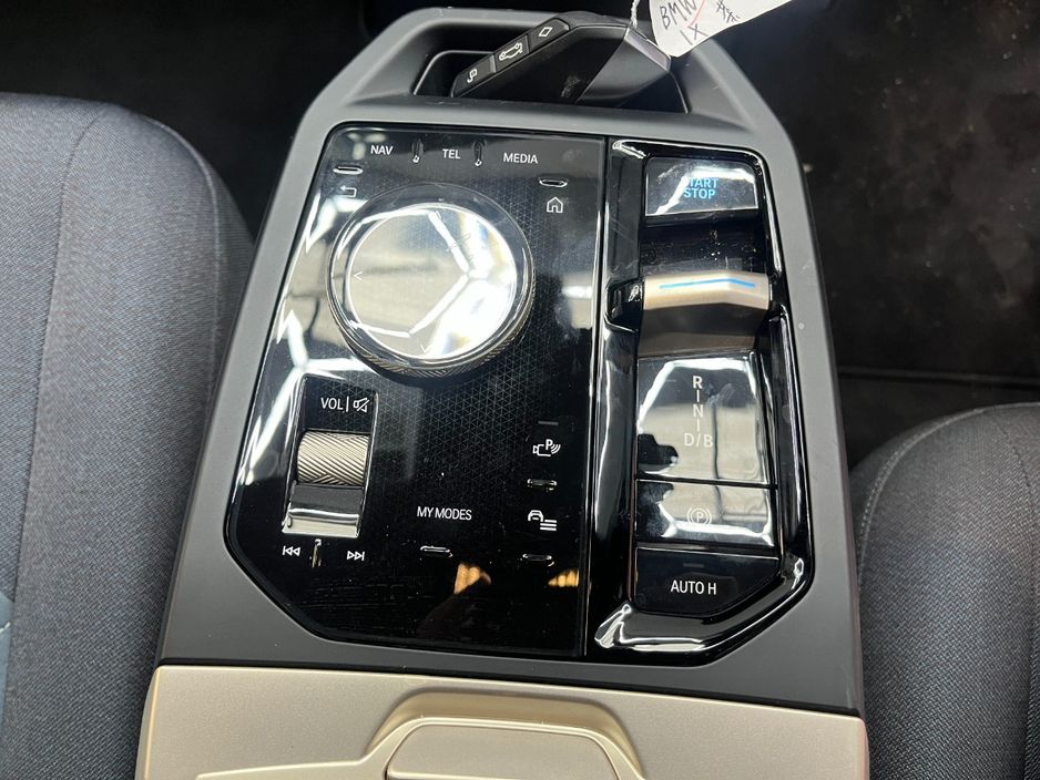 2022 BMW iX