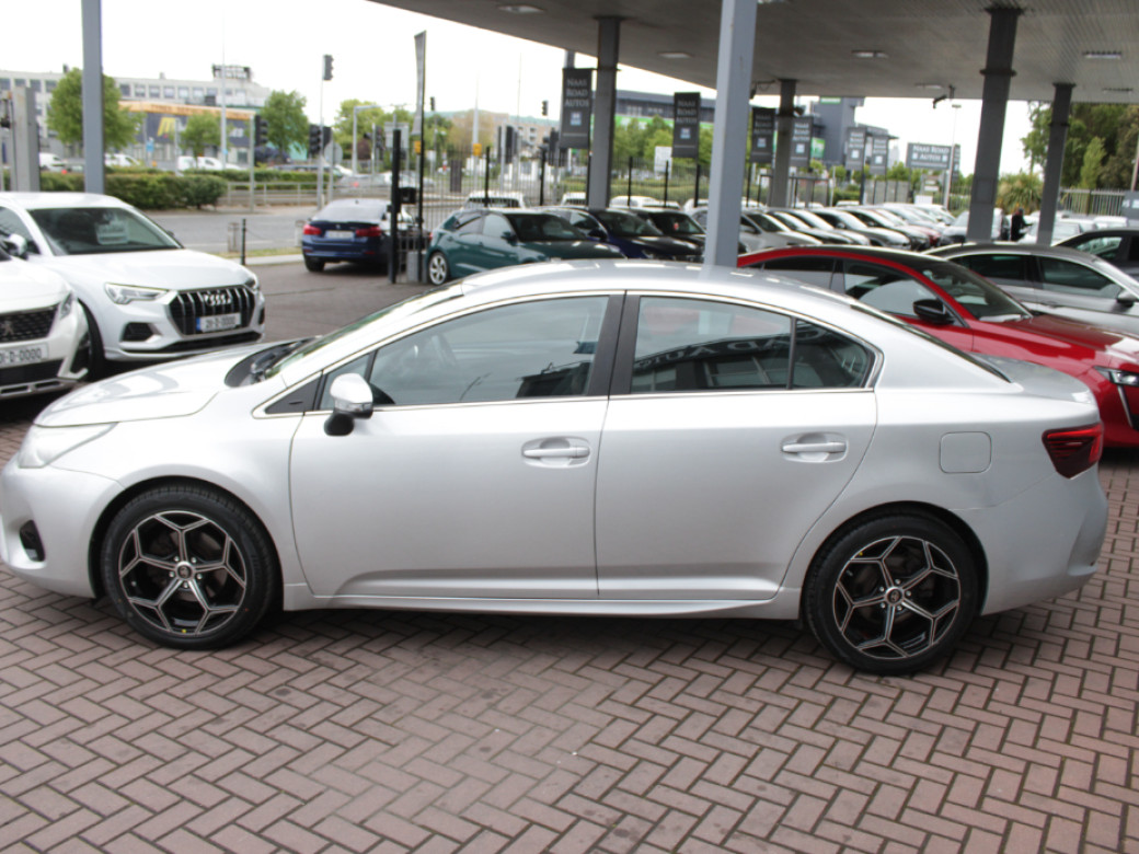2016 Toyota Avensis