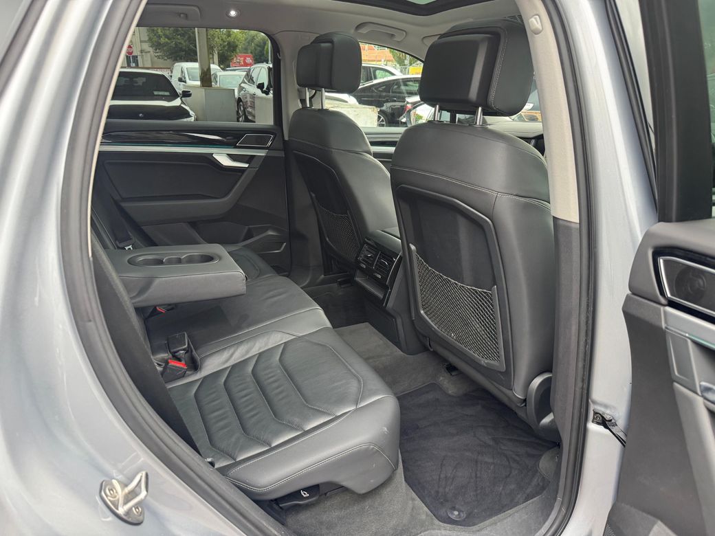 2019 Volkswagen Touareg