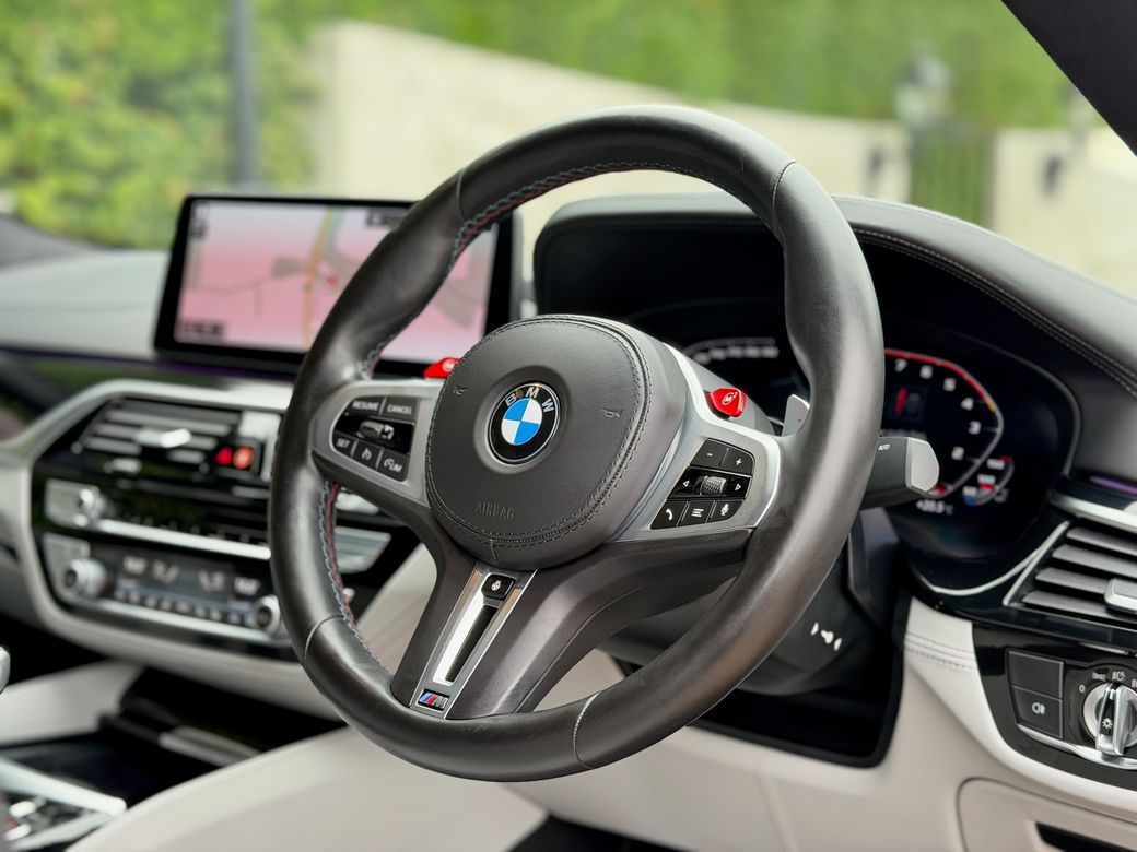 2022 BMW M5