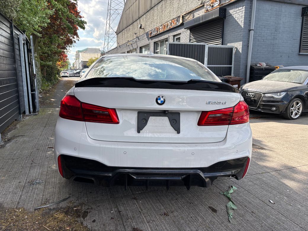 2017 BMW 523