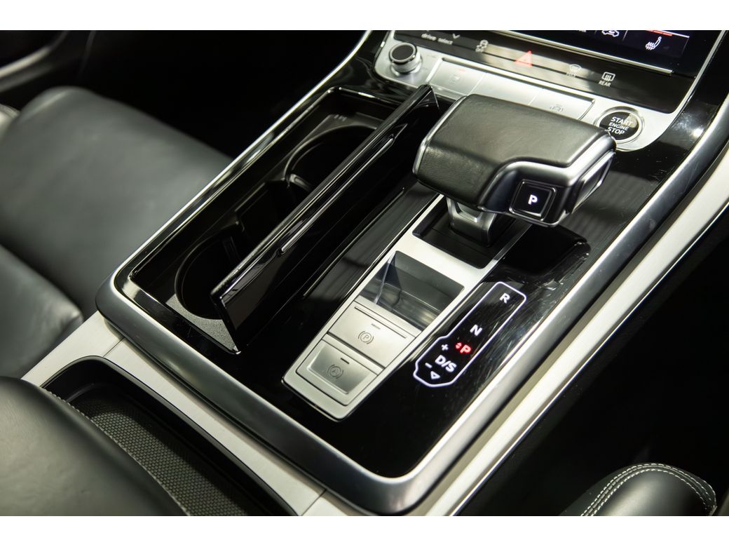2021 Audi Q8