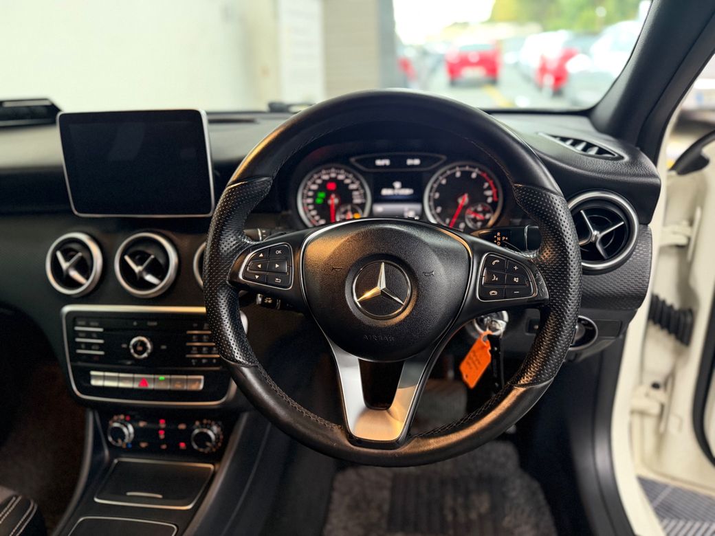 2016 Mercedes-Benz A 180