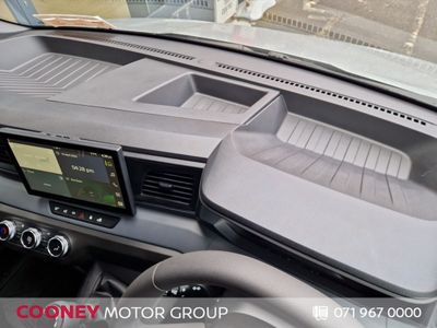2025 Nissan Interstar