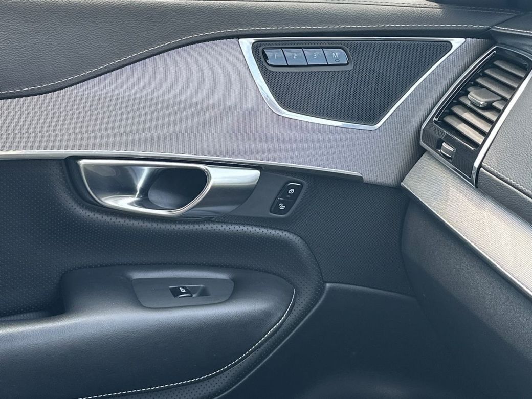 2020 Volvo XC90