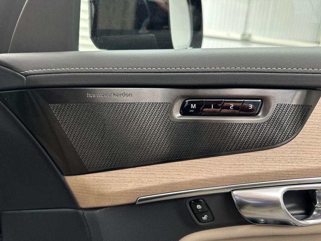 2025 Volvo XC90