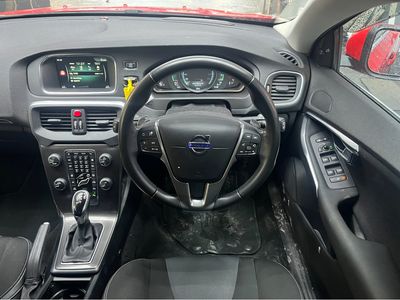 2016 Volvo V40