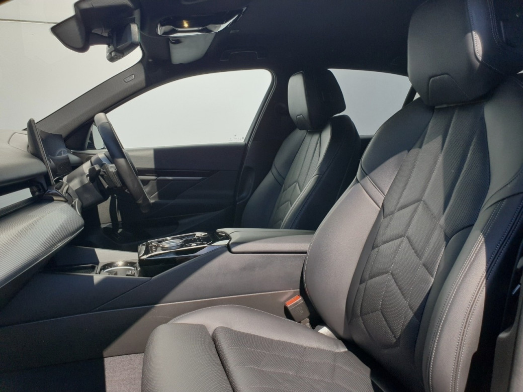 2024 BMW 520