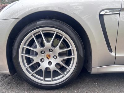 2012 Porsche Panamera