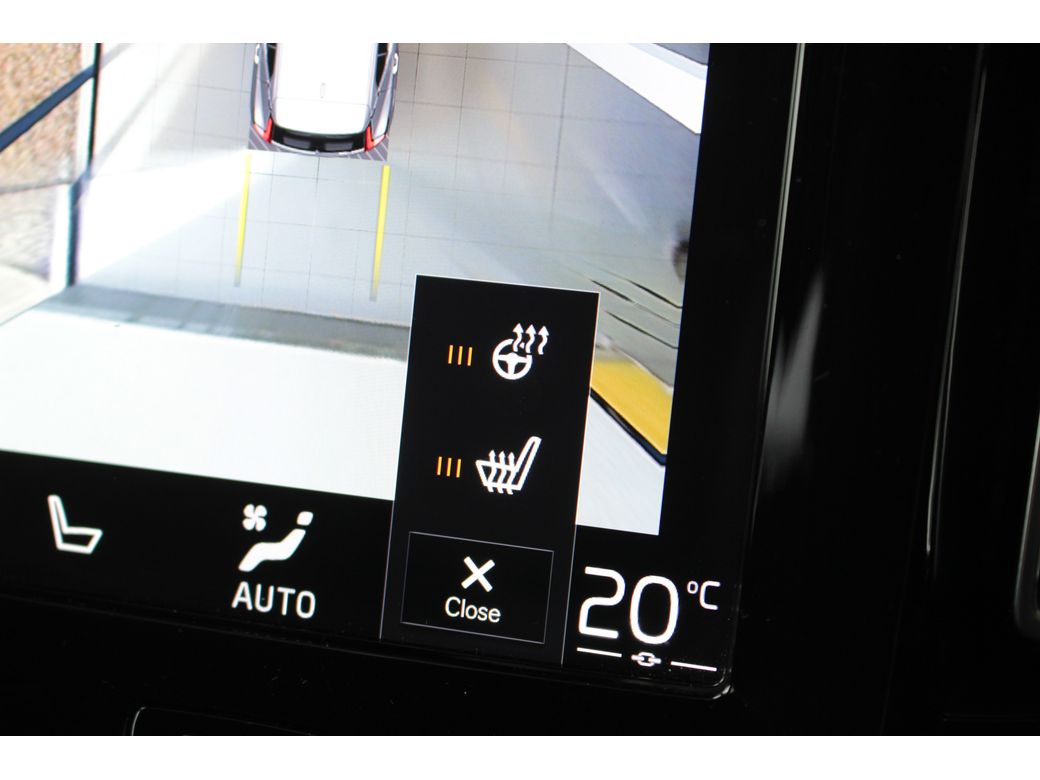 2023 Volvo XC40