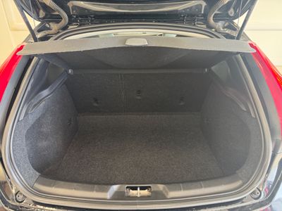 2017 Volvo V40