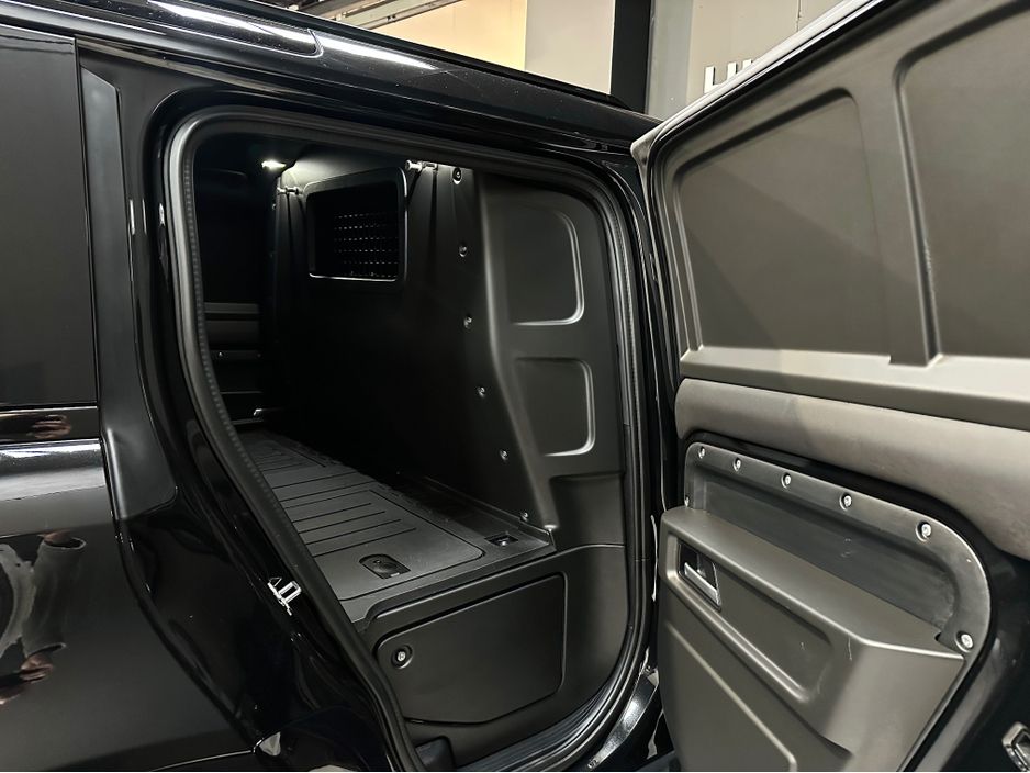 2025 Land Rover Defender