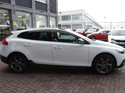 2016 Volvo V40 Cross Country