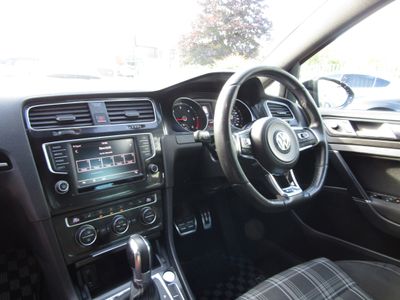 2016 Volkswagen Golf