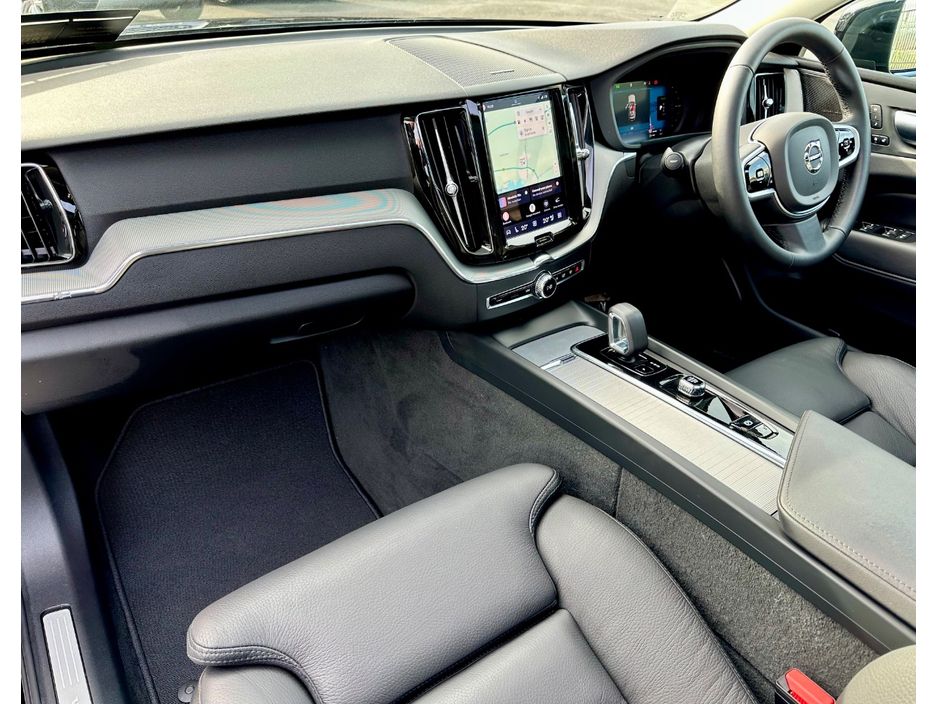 2025 Volvo XC60