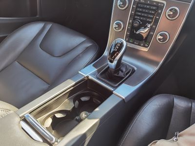 2015 Volvo V60