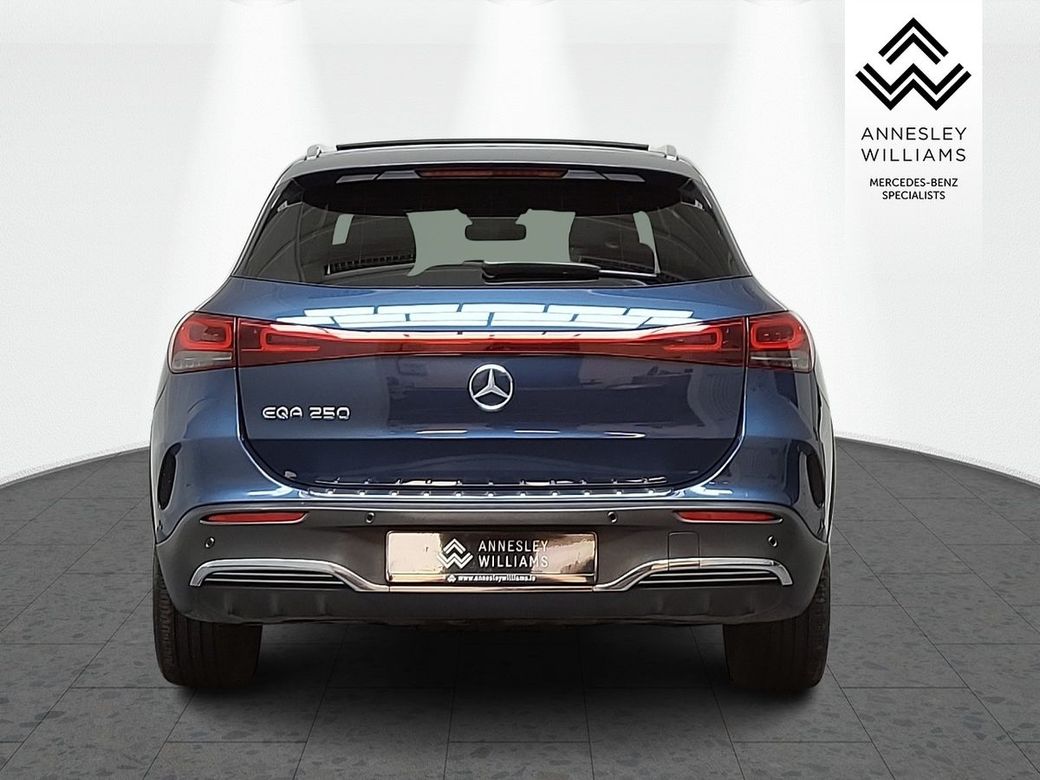 2021 Mercedes-Benz EQA