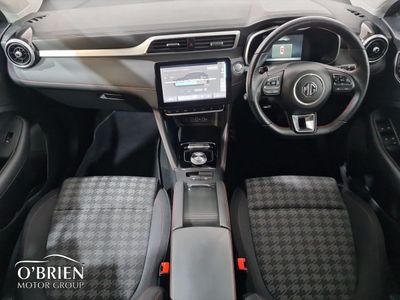 2023 MG ZS
