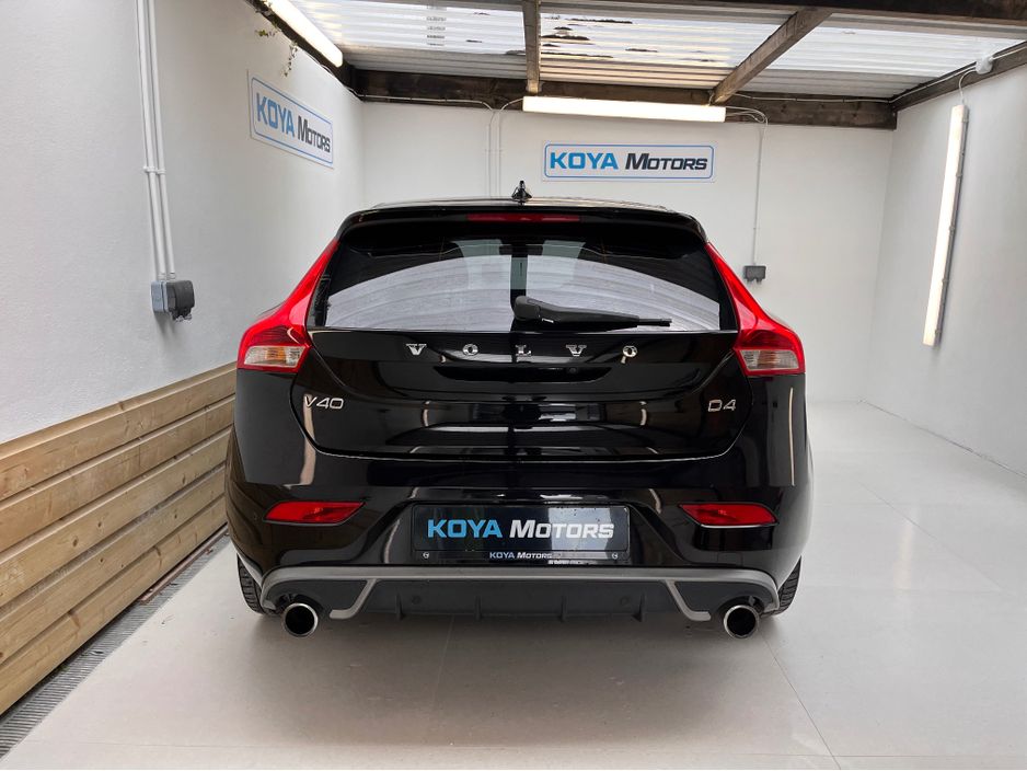 2016 Volvo V40