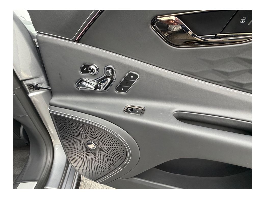 2025 Bentley Flying Spur