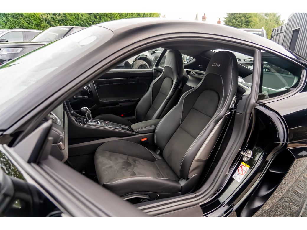 2023 Porsche 718 Cayman