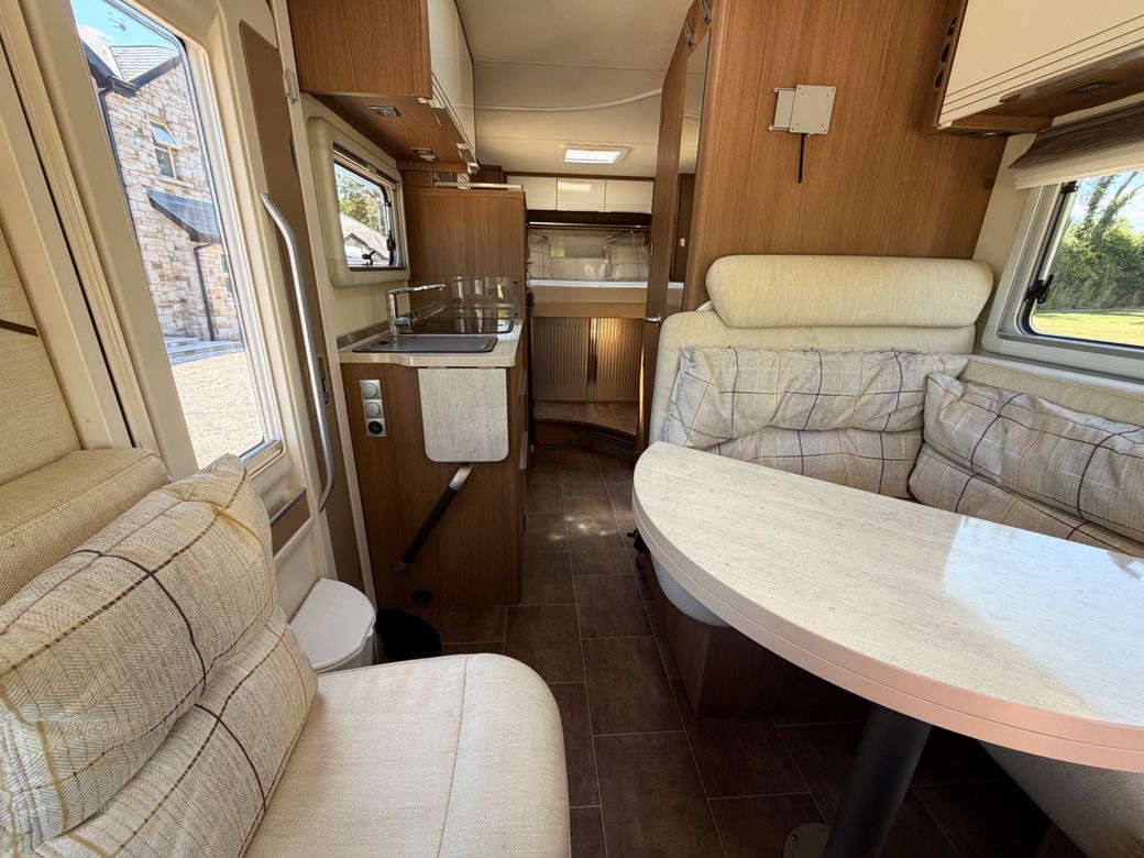 2016 BURSTNER  VISEO i720 G R.H.D AUTO 