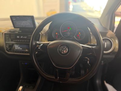 2018 Volkswagen up!