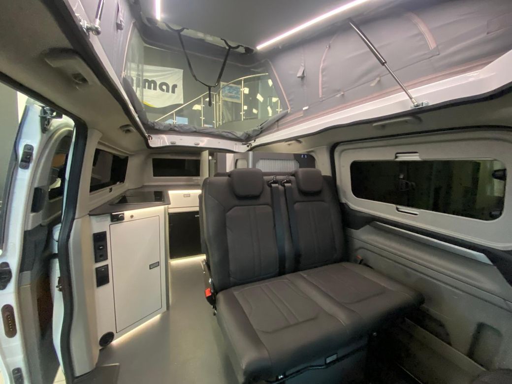 2025 Ford Tourneo Custom