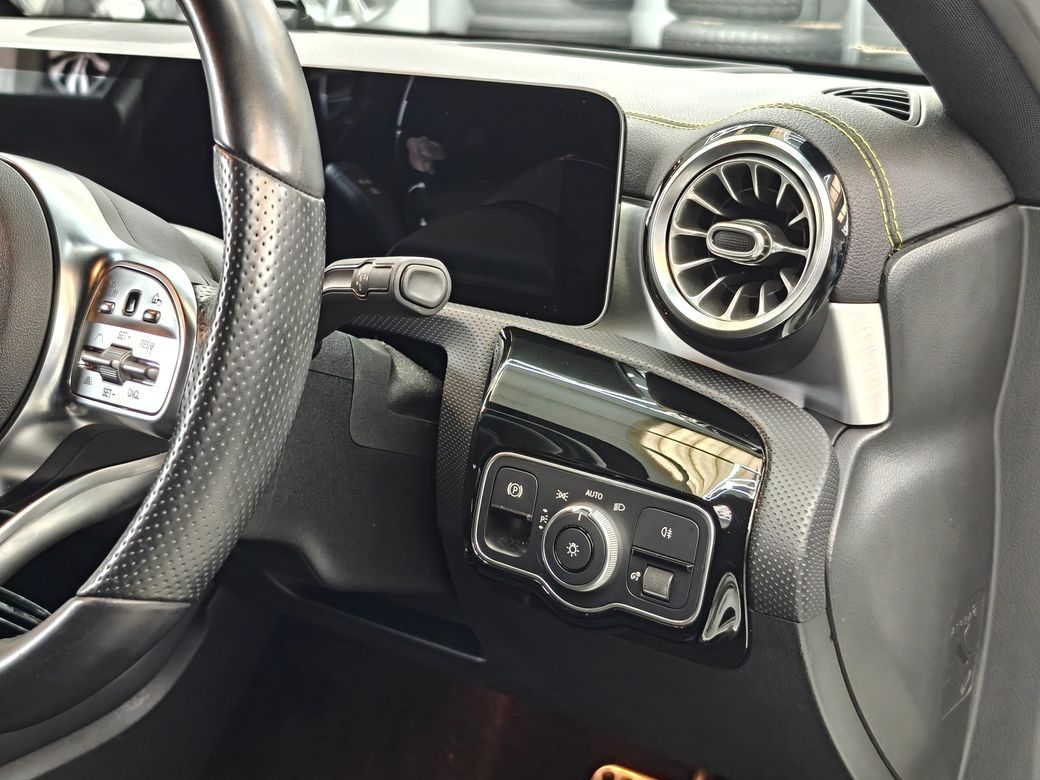 2018 Mercedes-Benz A 180