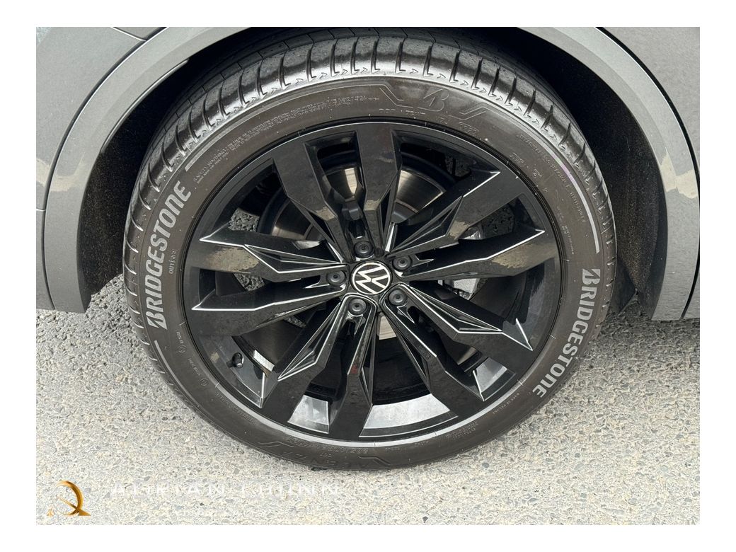 2023 Volkswagen Touareg