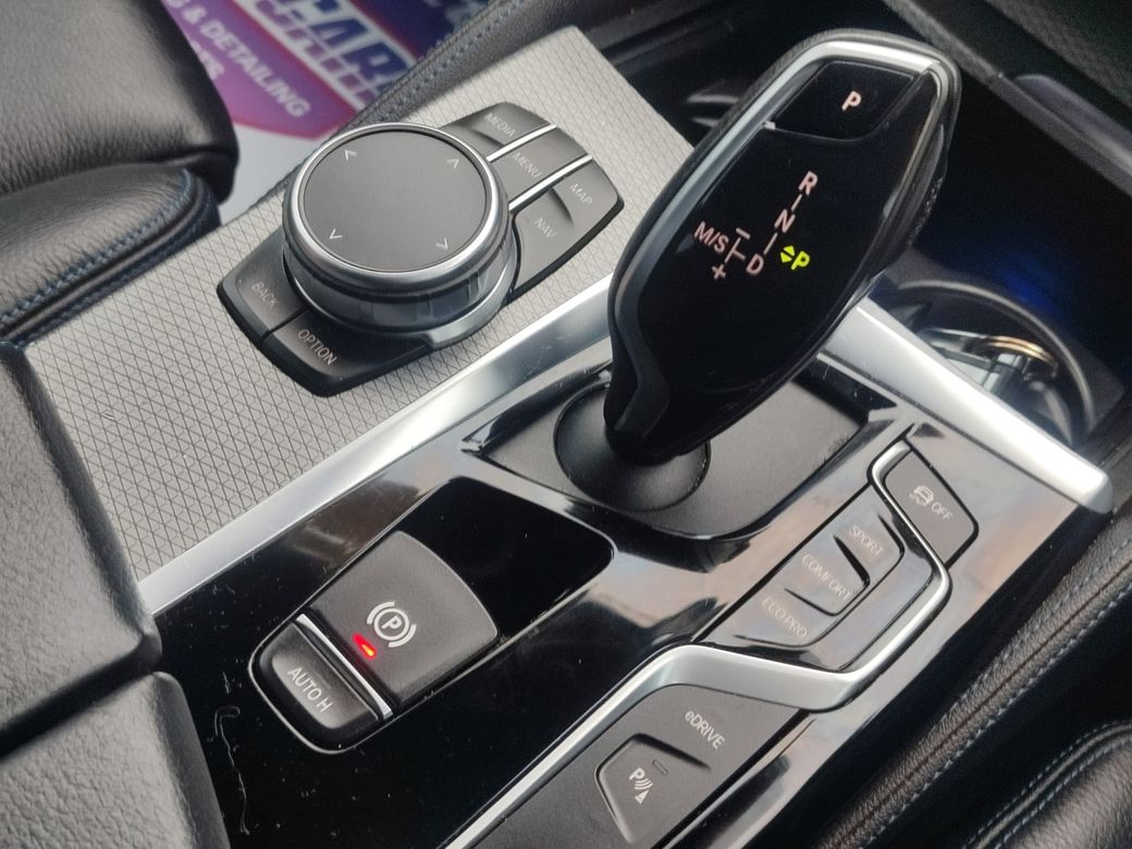 2019 BMW 530