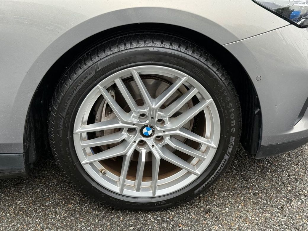 2025 BMW i5