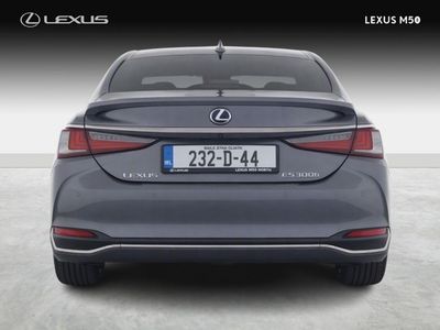 2023 Lexus ES 300h