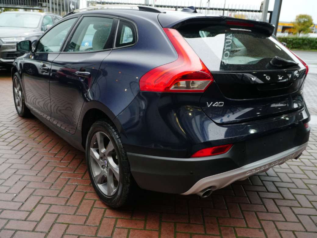 2016 Volvo V40 Cross Country