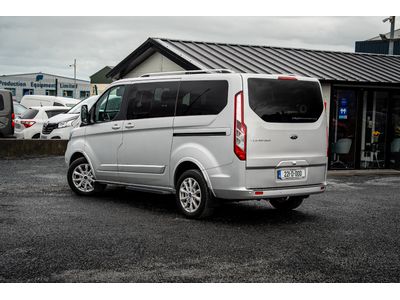 2022 Ford Tourneo