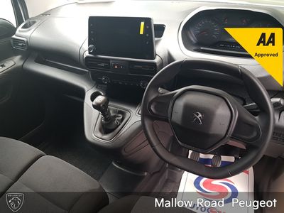 2023 Peugeot Partner