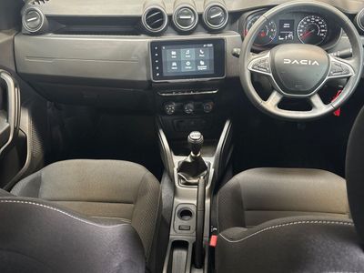 2025 Dacia Duster