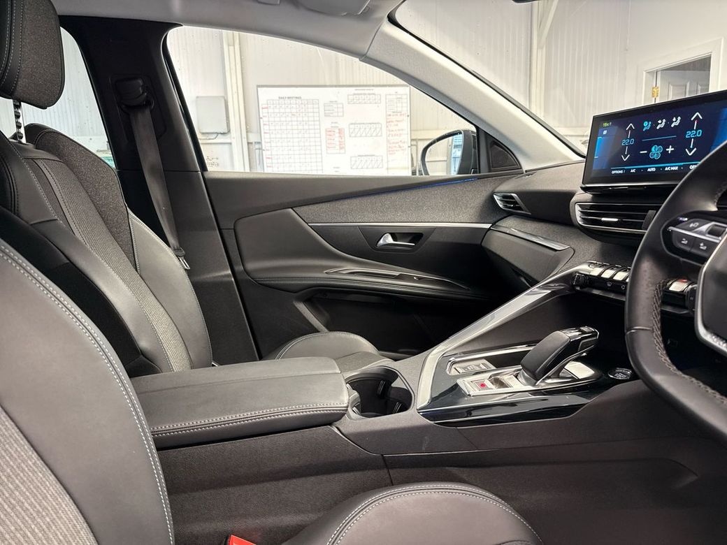 2022 Peugeot 3008