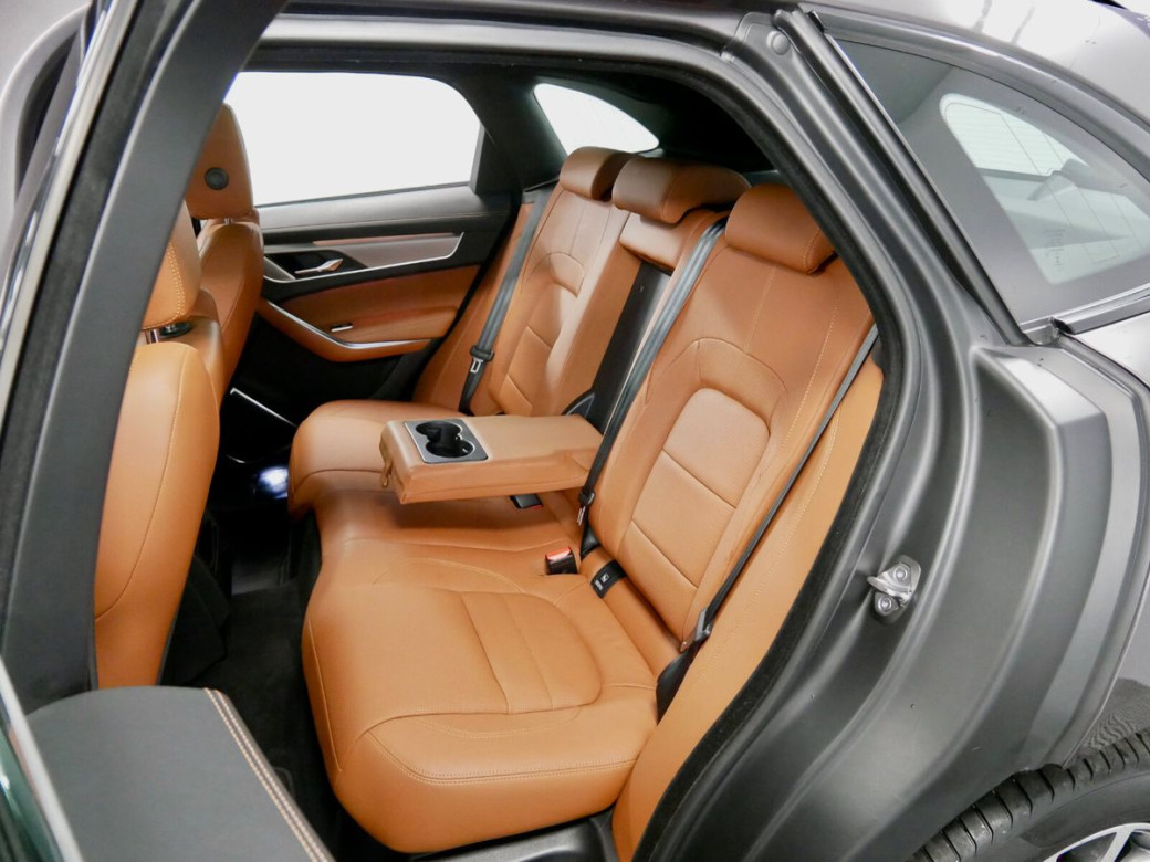 2022 Jaguar F-Pace