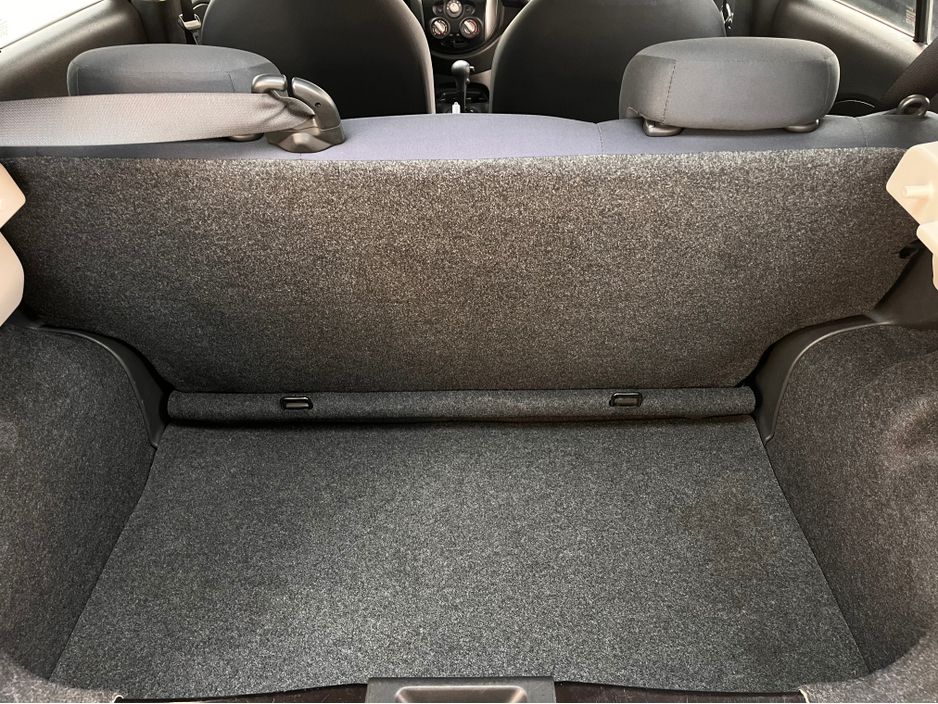 2016 Nissan March
