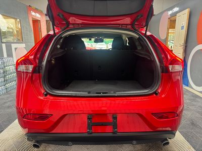 2018 Volvo V40