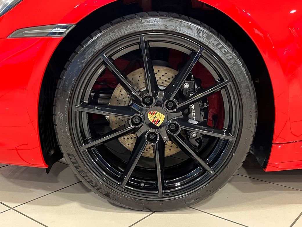 2023 Porsche 911
