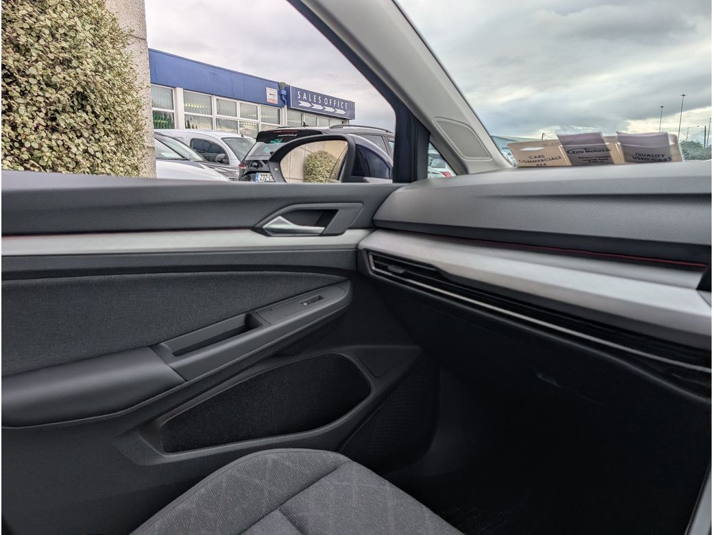 2024 Volkswagen Golf
